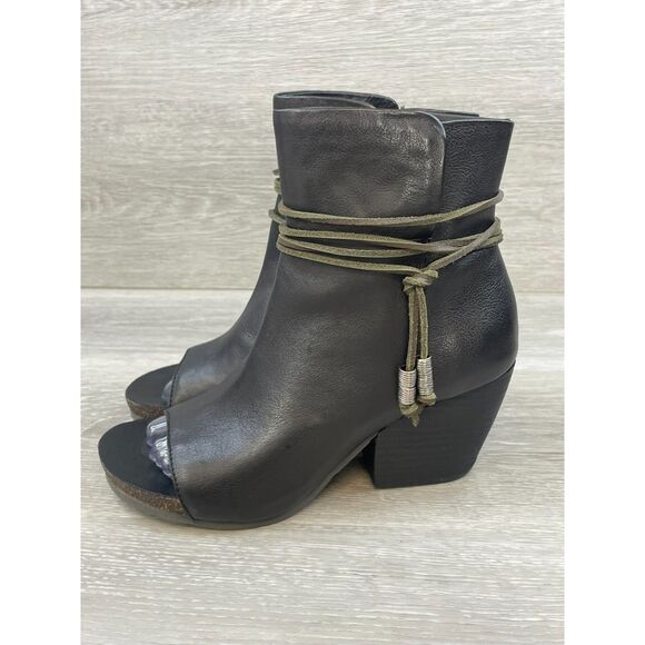 OTBT Vagabond Women's 7.5 Black Bootie Leather Boot Ankle Boho Chunky Festival - Picture 5 of 10